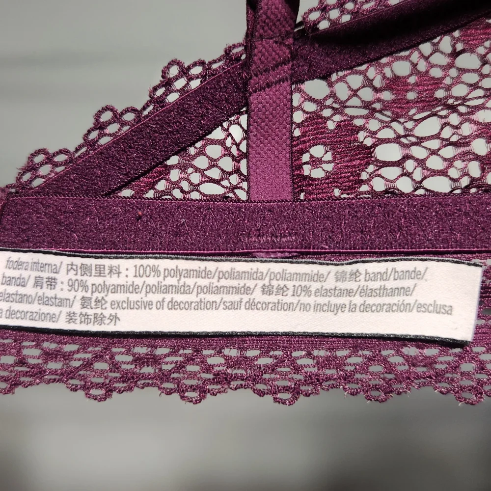 Victoria's Secret Burgandy Daisy Lace Bralette Small